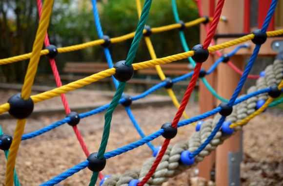 limpieza de juegos infantiles